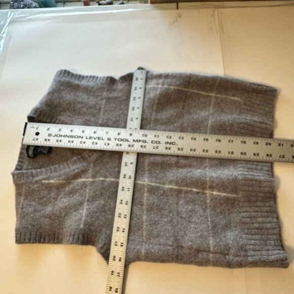 Vtg Womens Shetland Wool Vest V Neck Sweater Grey Plaid Small Centura - Picture 2 of 4